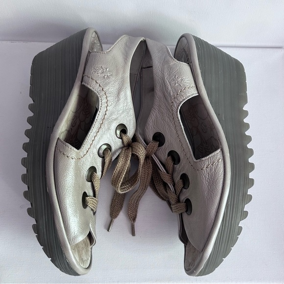 Fly London Wedge Heel Platform Lace Up Gold Shimmer Sandal Size 10 - Picture 6 of 11